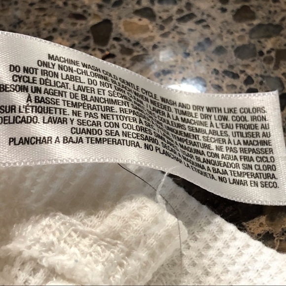 Old Navy Waffle Seasalt Long Sleeve Tee. M - Picture 5 of 5